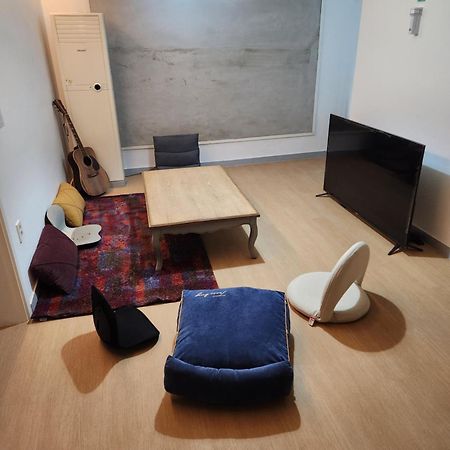 Hostel Fellaz Сеул Экстерьер фото